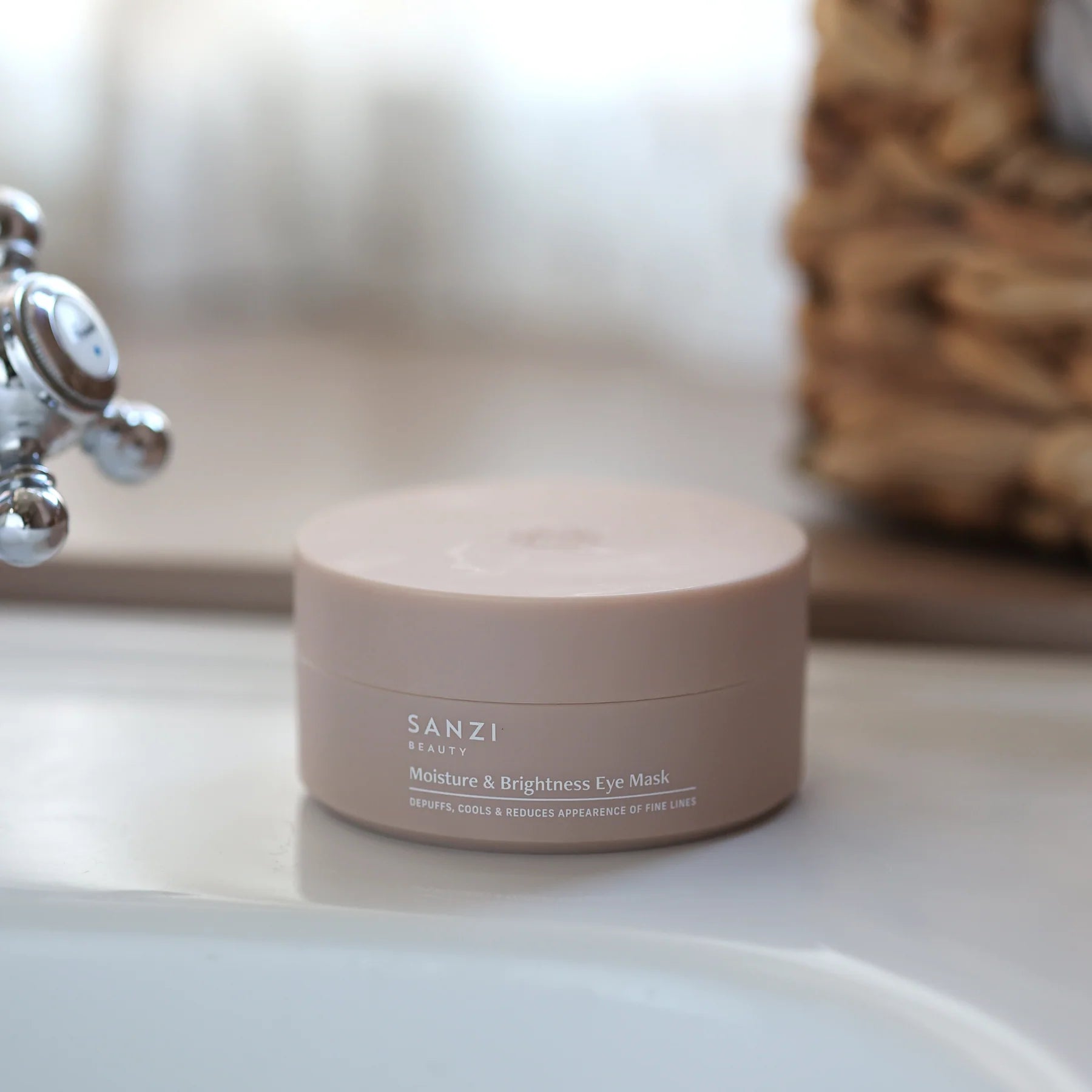 Moisture & Brightness Eye Mask